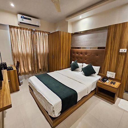 Hotel Bkc Garden - Near Us Embassy Bkc Mumbai Bombaim Exterior foto