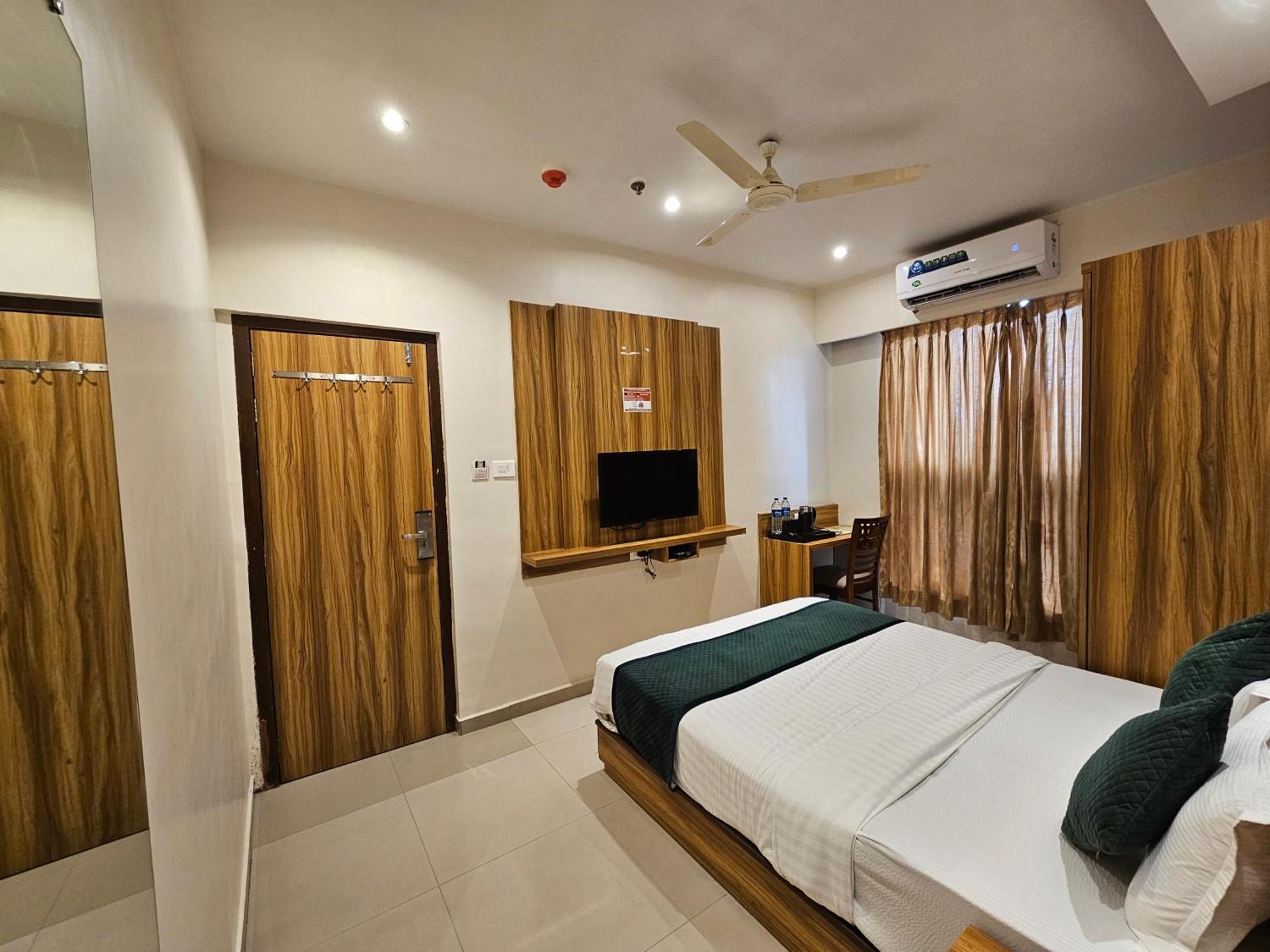 Hotel Bkc Garden - Near Us Embassy Bkc Mumbai Bombaim Exterior foto