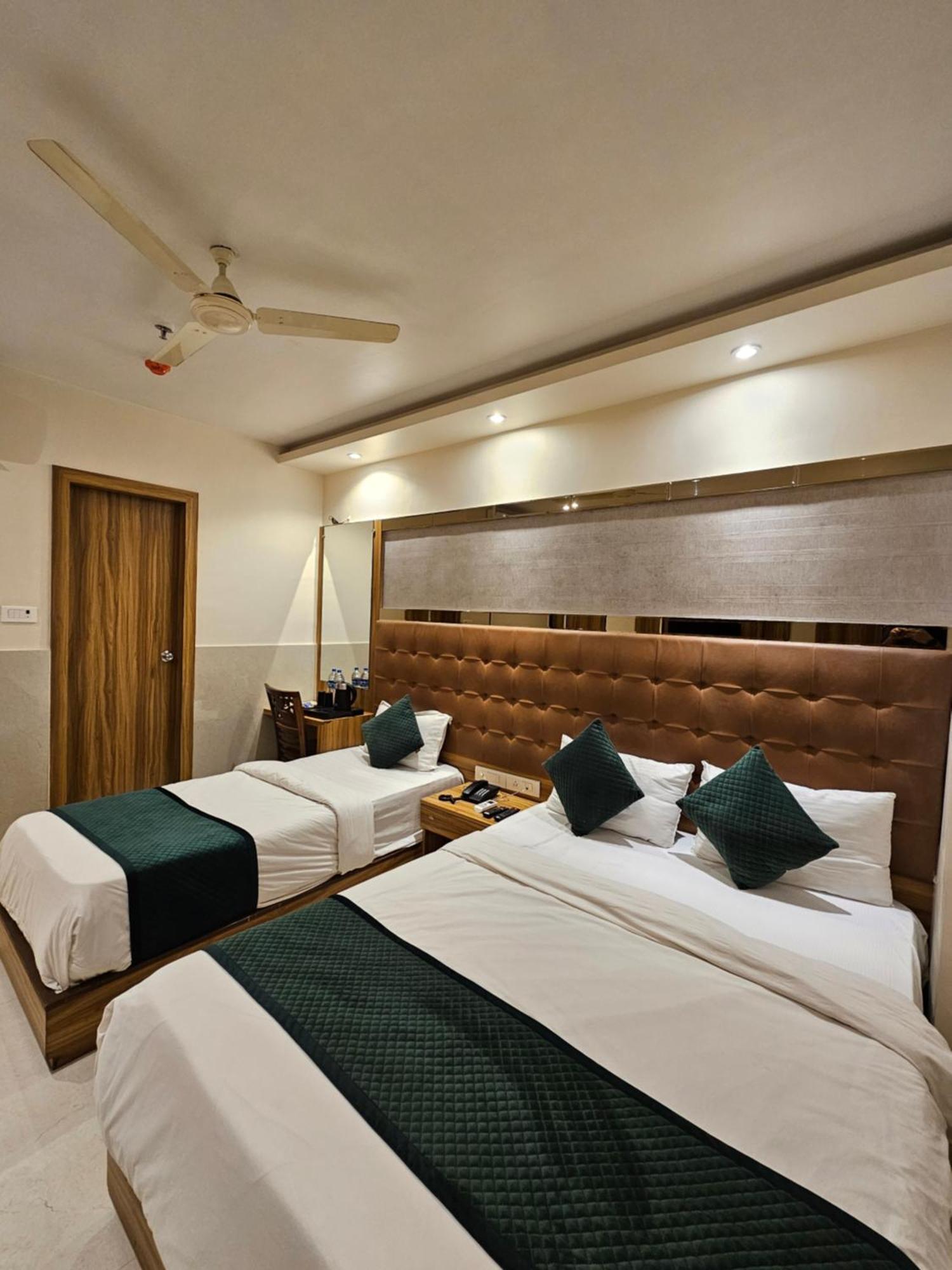 Hotel Bkc Garden - Near Us Embassy Bkc Mumbai Bombaim Exterior foto