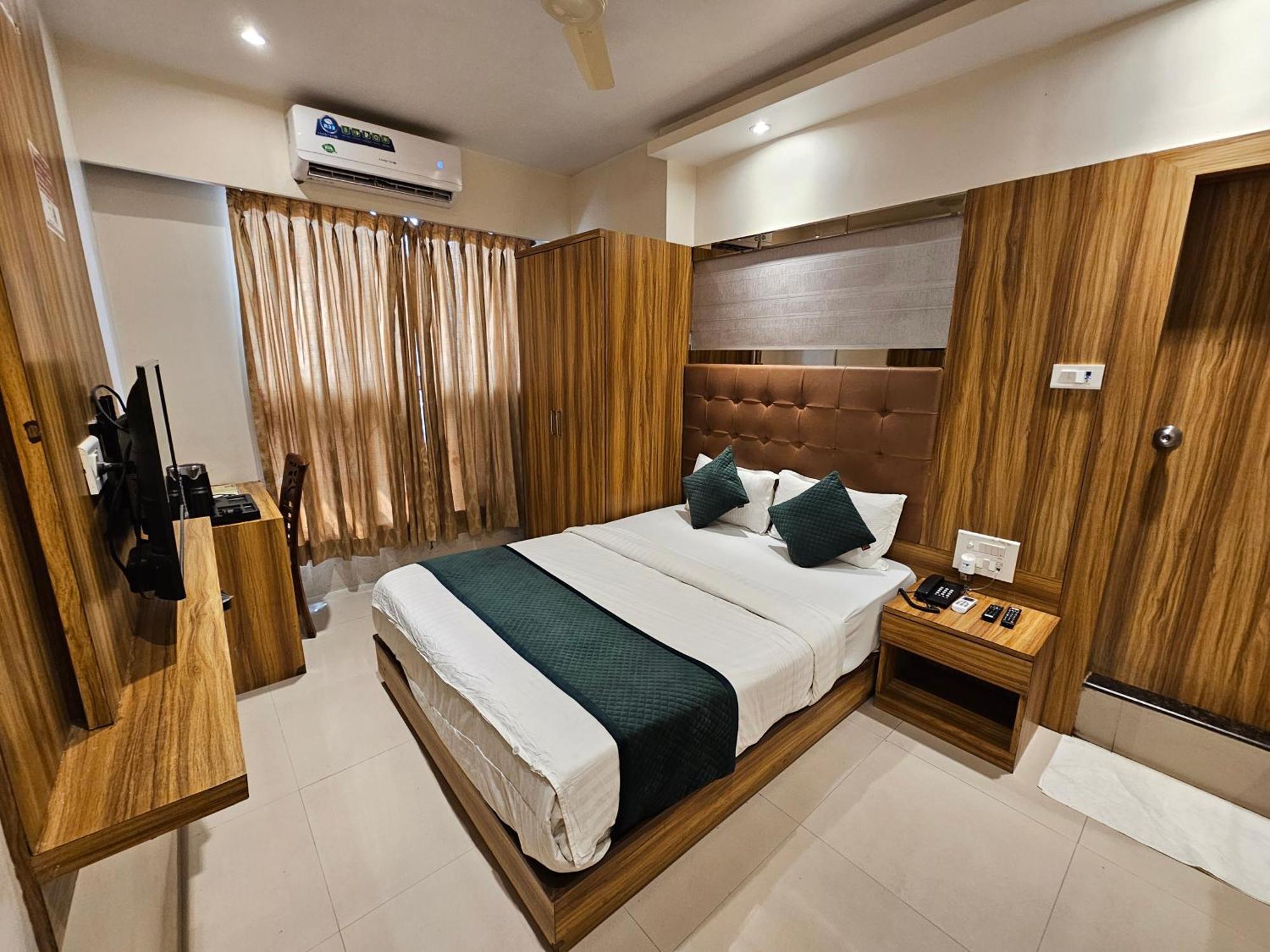 Hotel Bkc Garden - Near Us Embassy Bkc Mumbai Bombaim Exterior foto