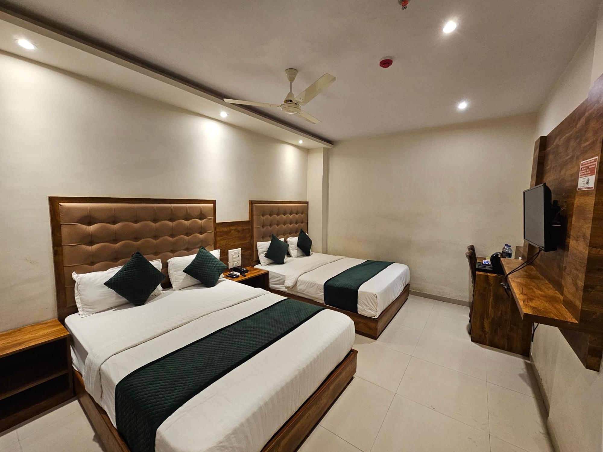 Hotel Bkc Garden - Near Us Embassy Bkc Mumbai Bombaim Exterior foto