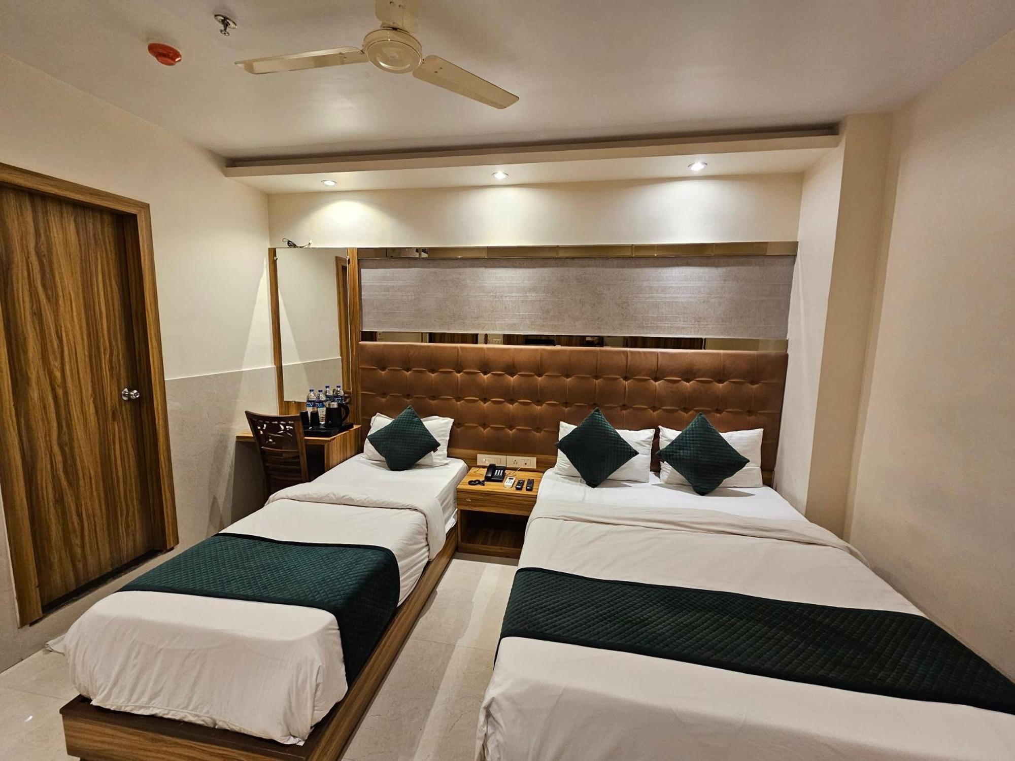 Hotel Bkc Garden - Near Us Embassy Bkc Mumbai Bombaim Exterior foto